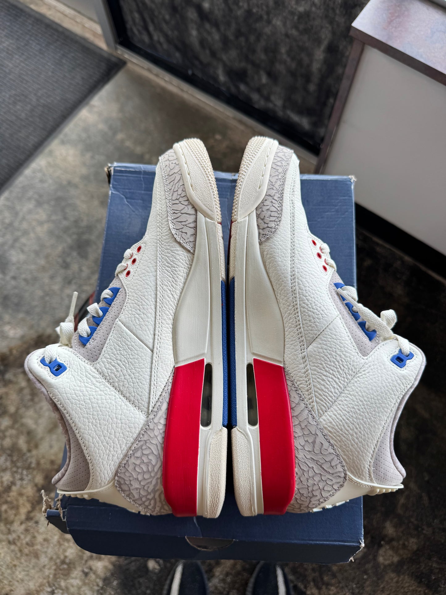 AIR JORDAN 3 RETRO “INTERNATIONAL FLIGHT”