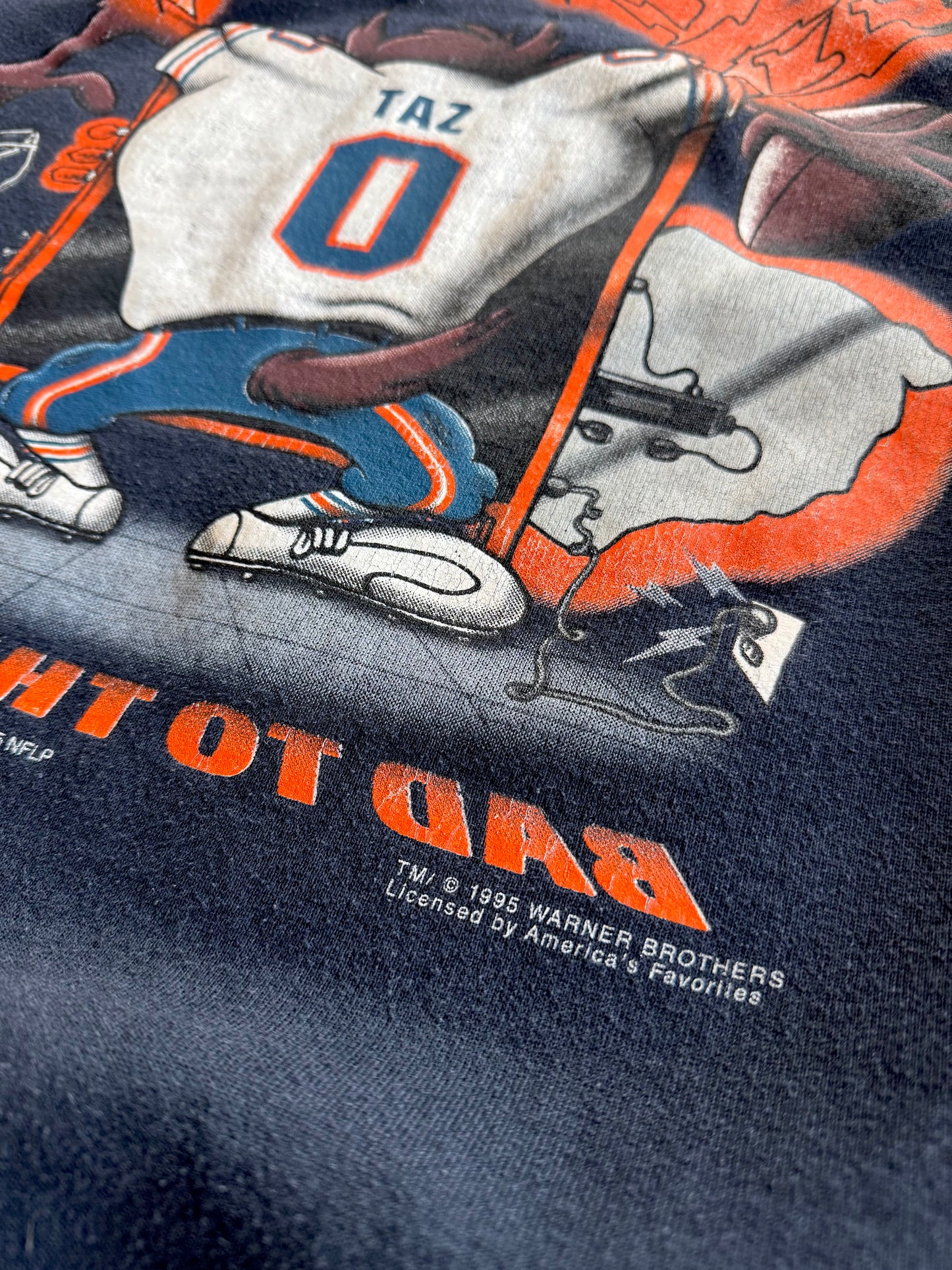 VINTAGE 90s Taz x Chicago Bears Crewneck