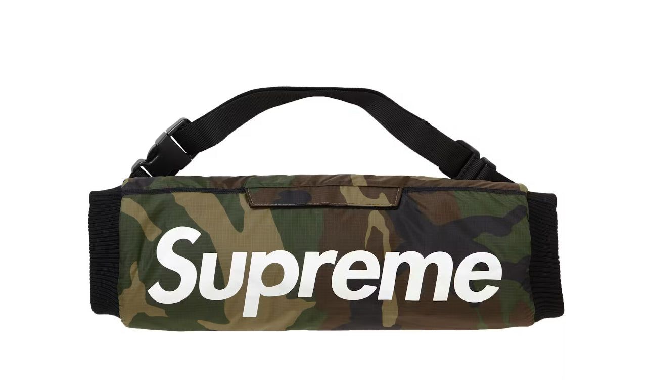 SUPREME HAND WARMER “WOODLAND CAMO”