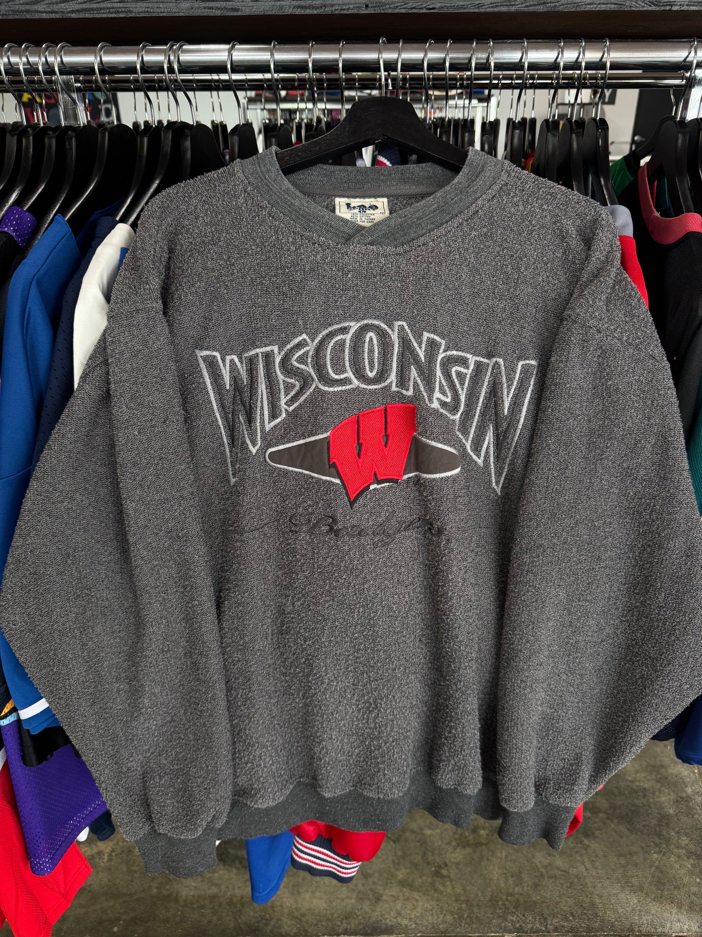 WISCONSIN BADGERS CREWNECK