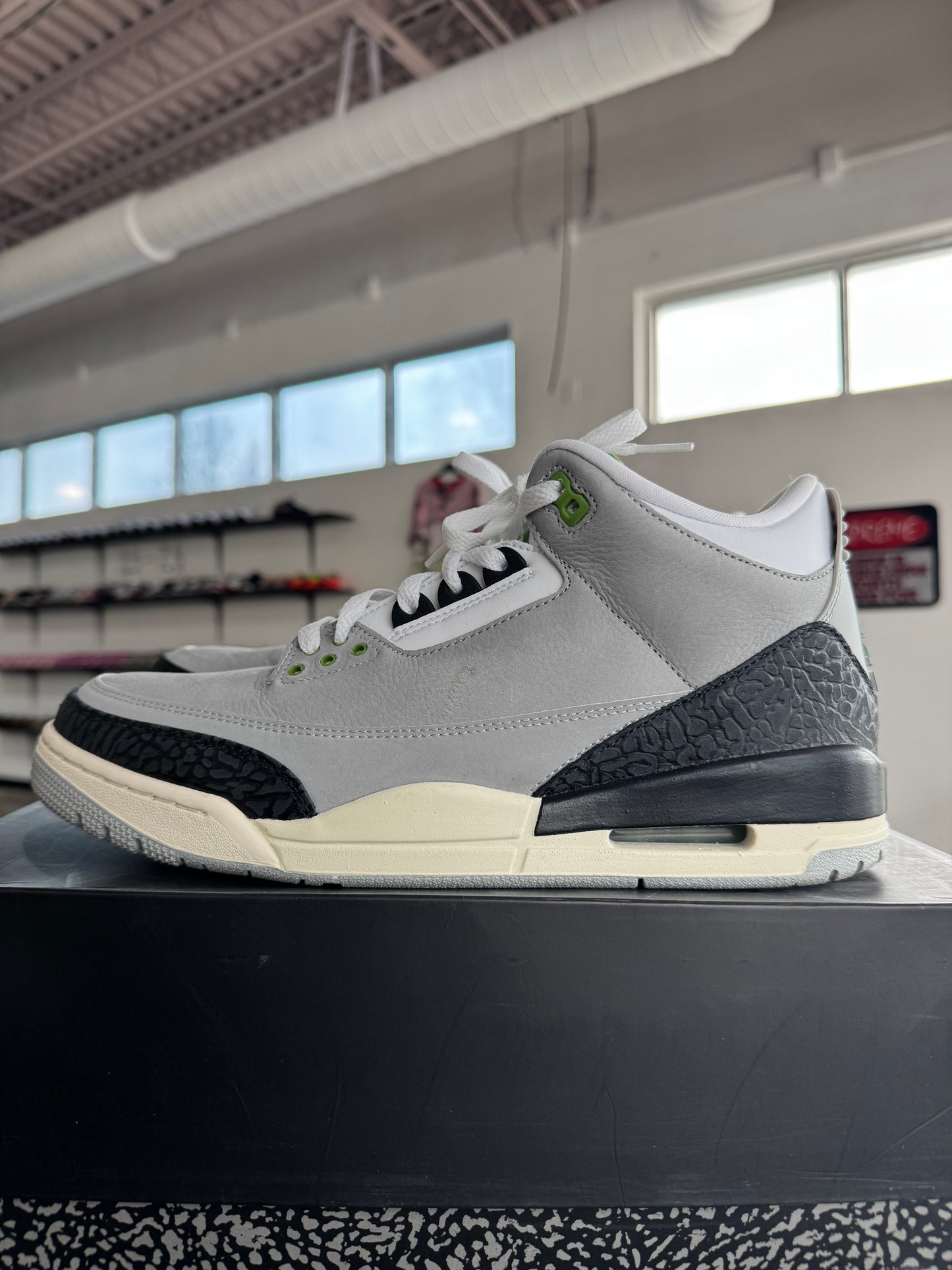 AIR JORDAN 3 RETRO “CHLOROPHYLL”