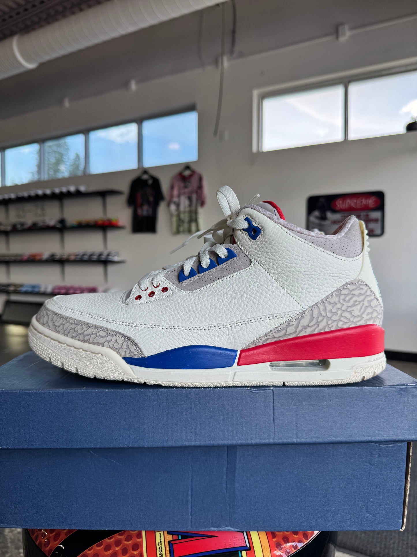 AIR JORDAN 3 RETRO “INTERNATIONAL FLIGHT”