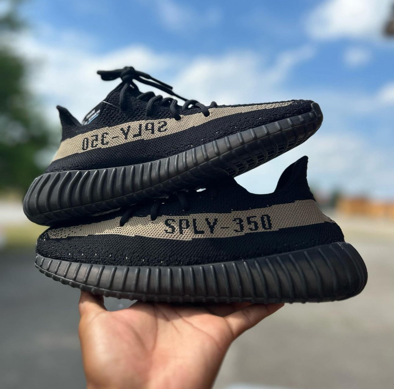 YEEZY 350 “CORE BLACK GREEN”