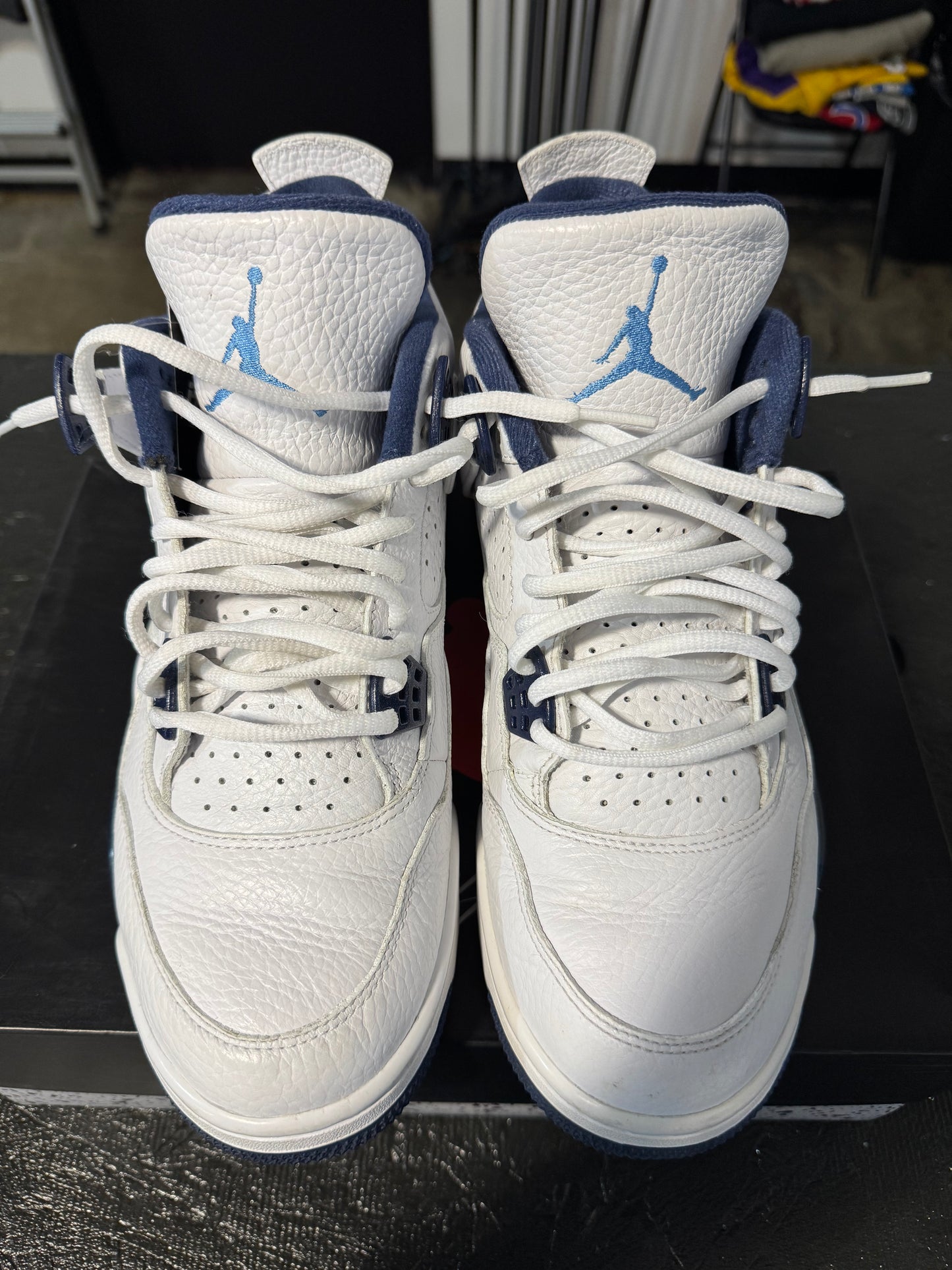 AIR JORDAN 4 RETRO “COLUMBIA”
