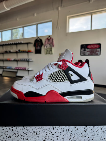 AIR JORDAN 4 RETRO “FIRE RED”