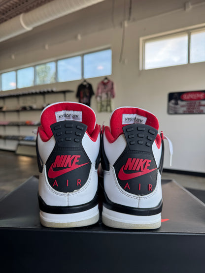 AIR JORDAN 4 RETRO “FIRE RED”
