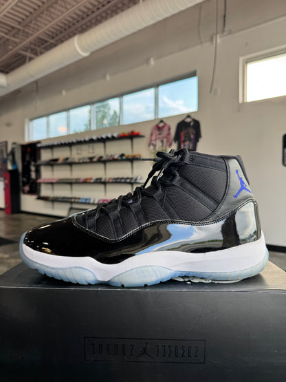 AIR JORDAN 11 RETRO “SPACE JAM”
