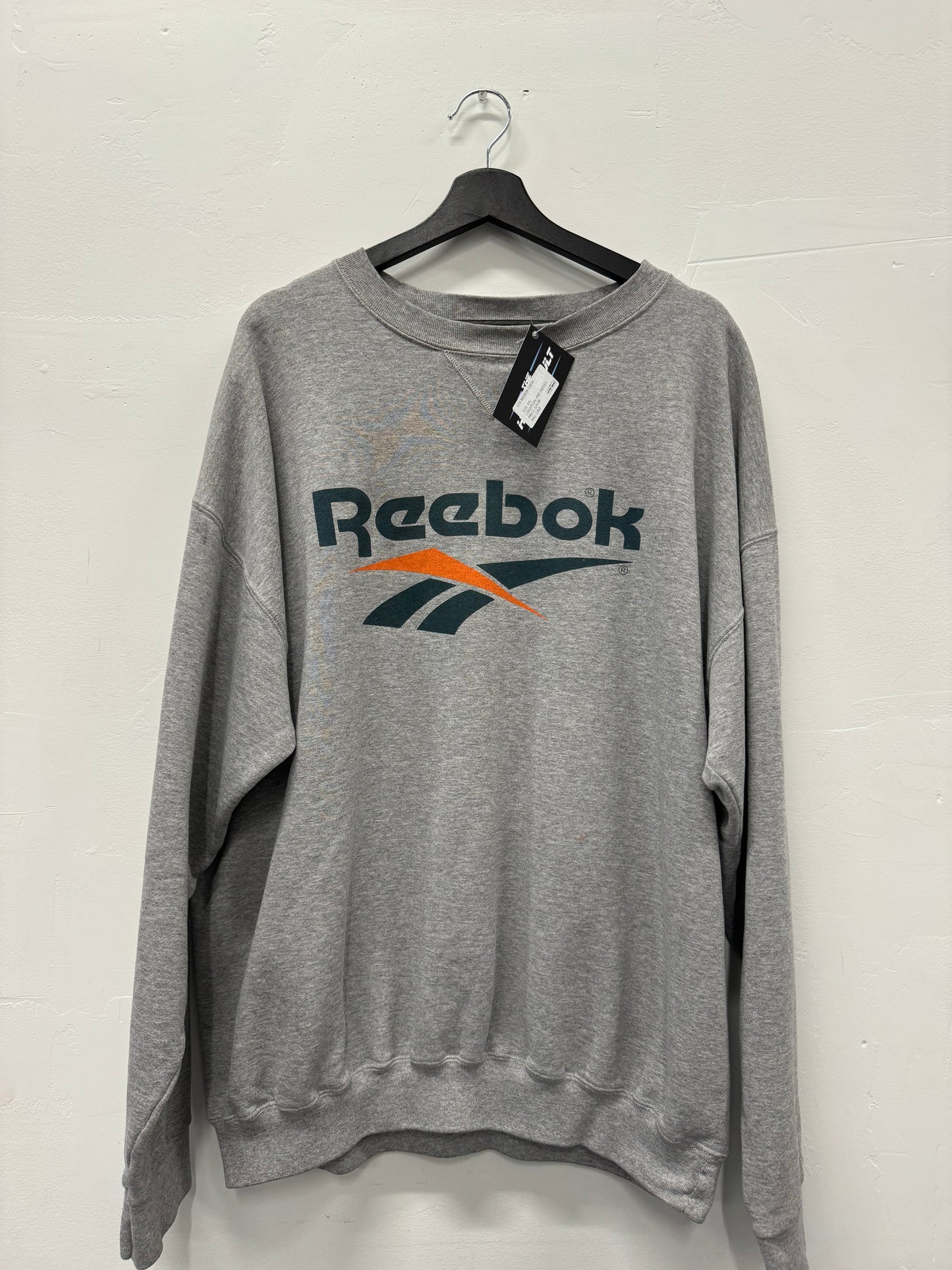 VINTAGE REEBOK CREWNECK